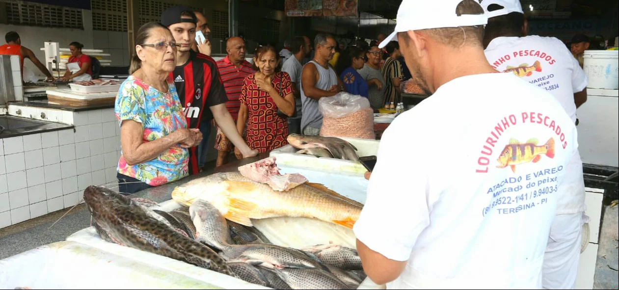 Vendedores no Mercado do Peixe