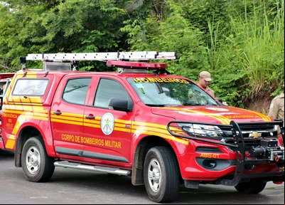 Corpo de Bombeiros esteve no local