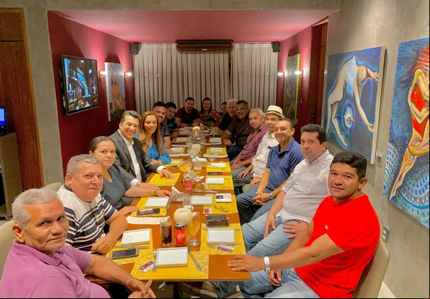Encontro de lideranças em Monsenhor Gil