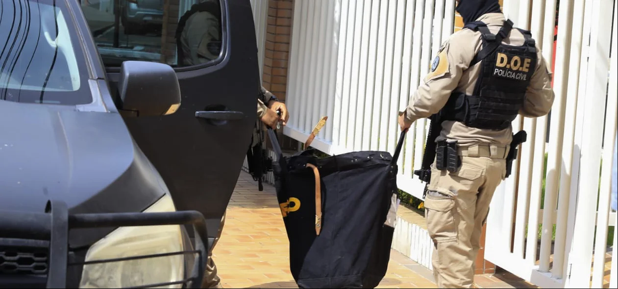 Material apreendido pela Polícia Civil