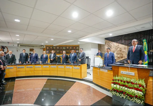 TJ-PI promove entrega da comenda Colar do Mérito Judiciário