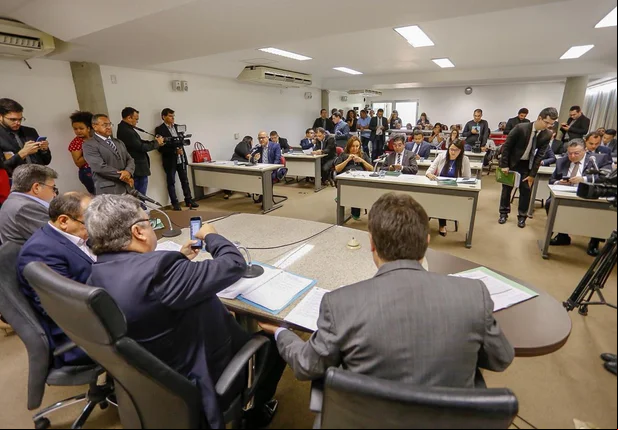 Reunião conjunta das comissões da Assembleia Legislativa