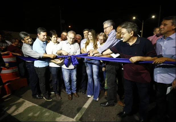 Firmino Filho inaugura Avenida Rossini Morada em Teresina