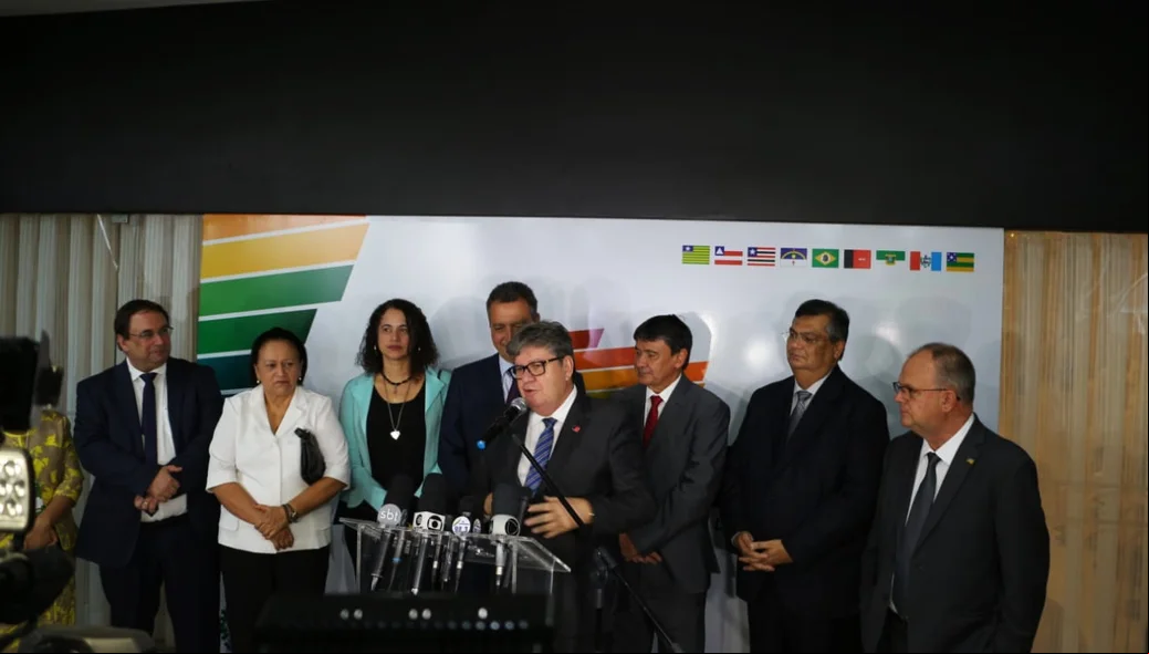 Coletiva de imprensa realizada no encontro dos governadores do Nordeste