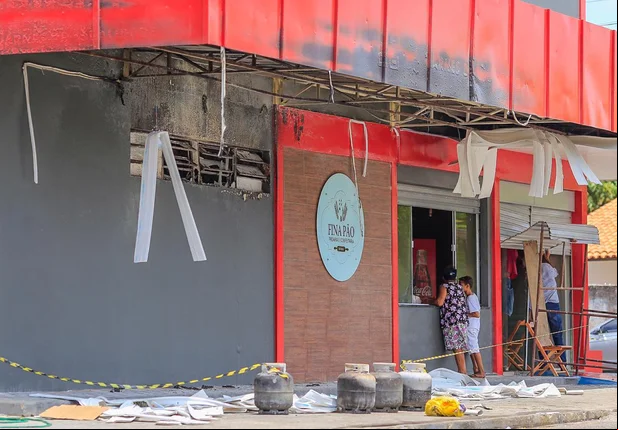 Incêndio atinge padaria Fina Pão na zona leste de Teresina