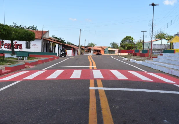 Prefeito Junior Percy entrega várias obras em Buriti dos Lopes