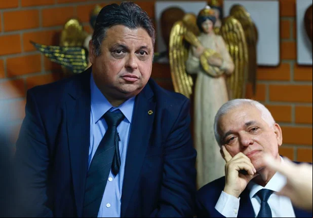 Júlio Arcoverde e presidente da Alepi, Themístocles Filho