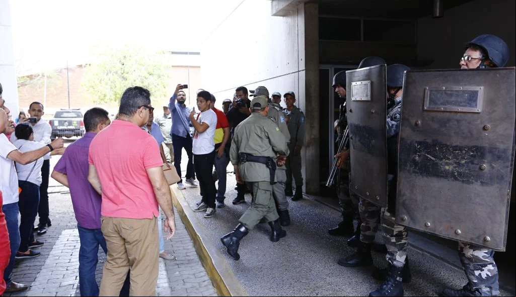 Manifestação na Alepi