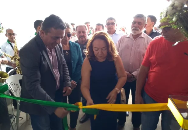 Ribinha entrega reforma e ampliação da Escola Milton Soldani