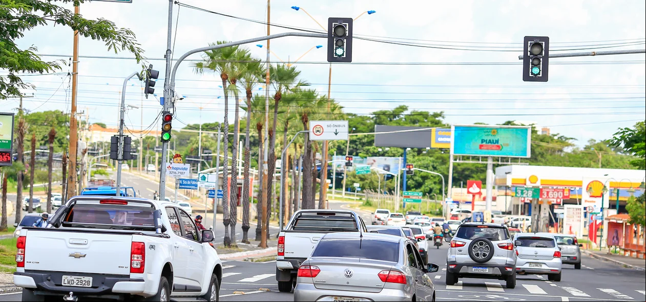 Avenida João XXIII com Avenida Nossa Senhora de Fátima 