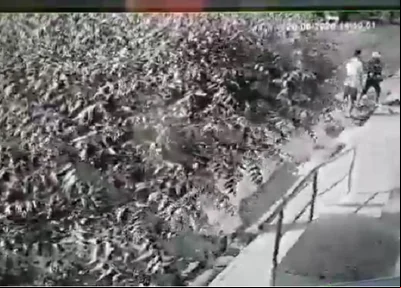 Momento em que o policial é baleado