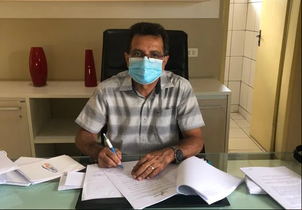 Prefeito Genival Bezerra