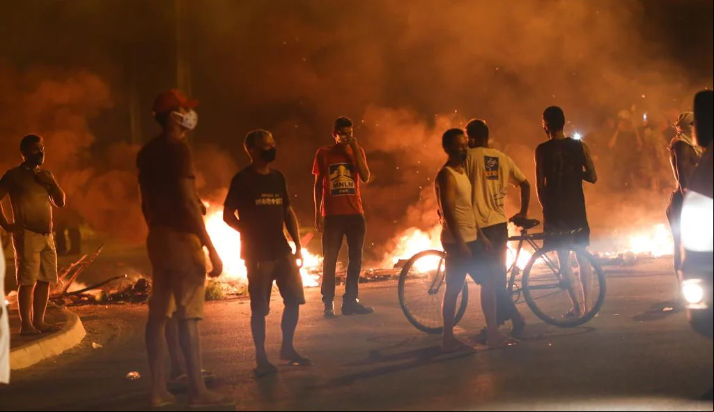 O protesto aconteceu na região da Santa Maria da Codipi 