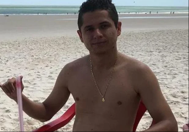 Ithalo Cardoso, morto a tiros dentro de um carro