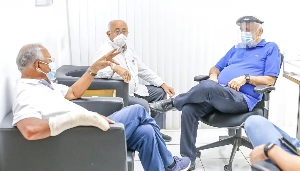 Júlio César decide apoiar Dr. Pessoa em Teresina