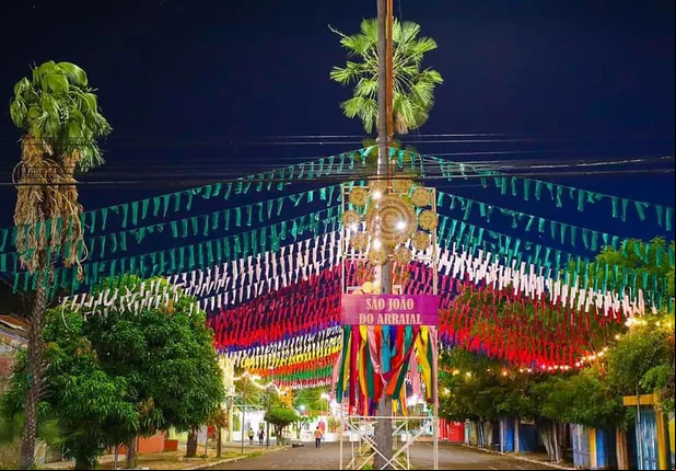 Decoração junina no Centro Histórico de Teresina