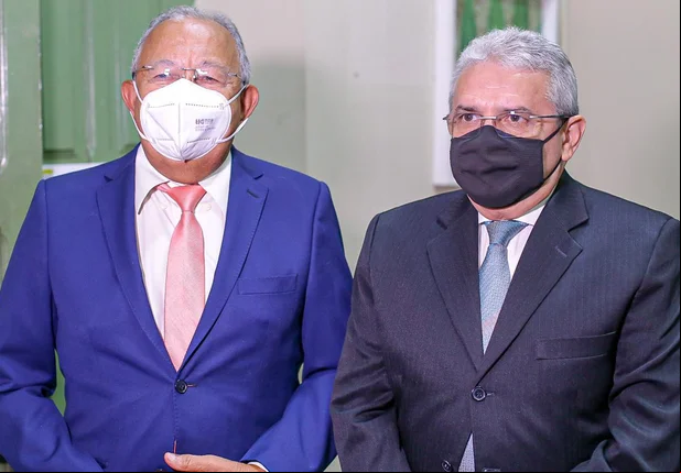 Dr. Pessoa empossa secretário de Produção Agropecuária