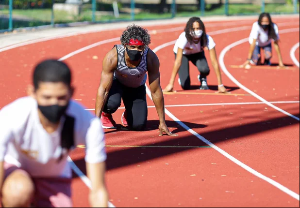 Pista de Atletismo da Uespi é inaugurada