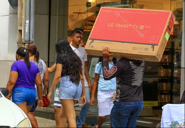 População vai às compras nesta black friday em Teresina