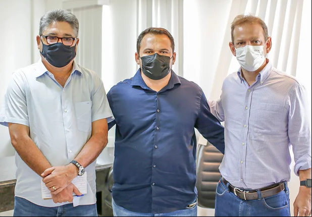 Filiação do prefeito Raimundo Sobrinho ao MDB