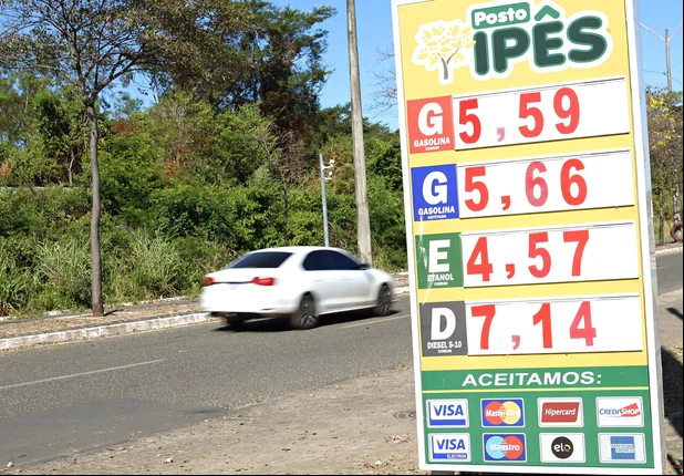 Litro da gasolina já pode ser encontrado a R$ 5,59 em Teresina