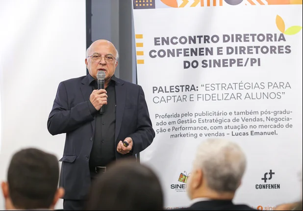 SINEPE-PI sedia evento com a Confenen com educadores e filiados