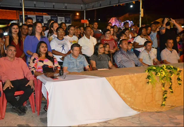 Itainópolis encantam durante apresentações culturais no aniversário