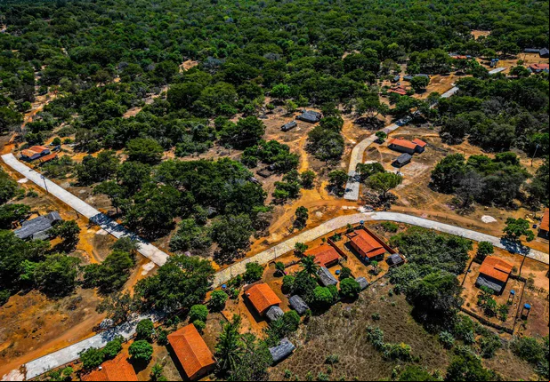 7.000 metros quadrados de calçamento no assentamento açude  novo