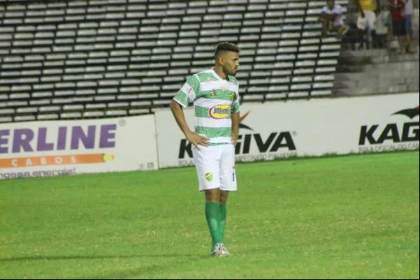 Gênesis, jogador do time do Altos