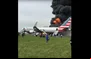 Avião pega fogo com 161 pessoas em aeroporto de Chicago