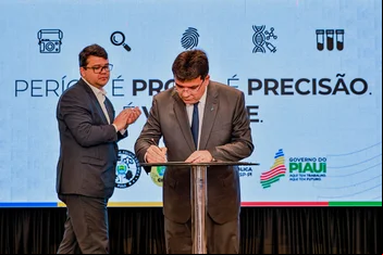 Rafael Fonteles sanciona leis do Pacto pela Ordem